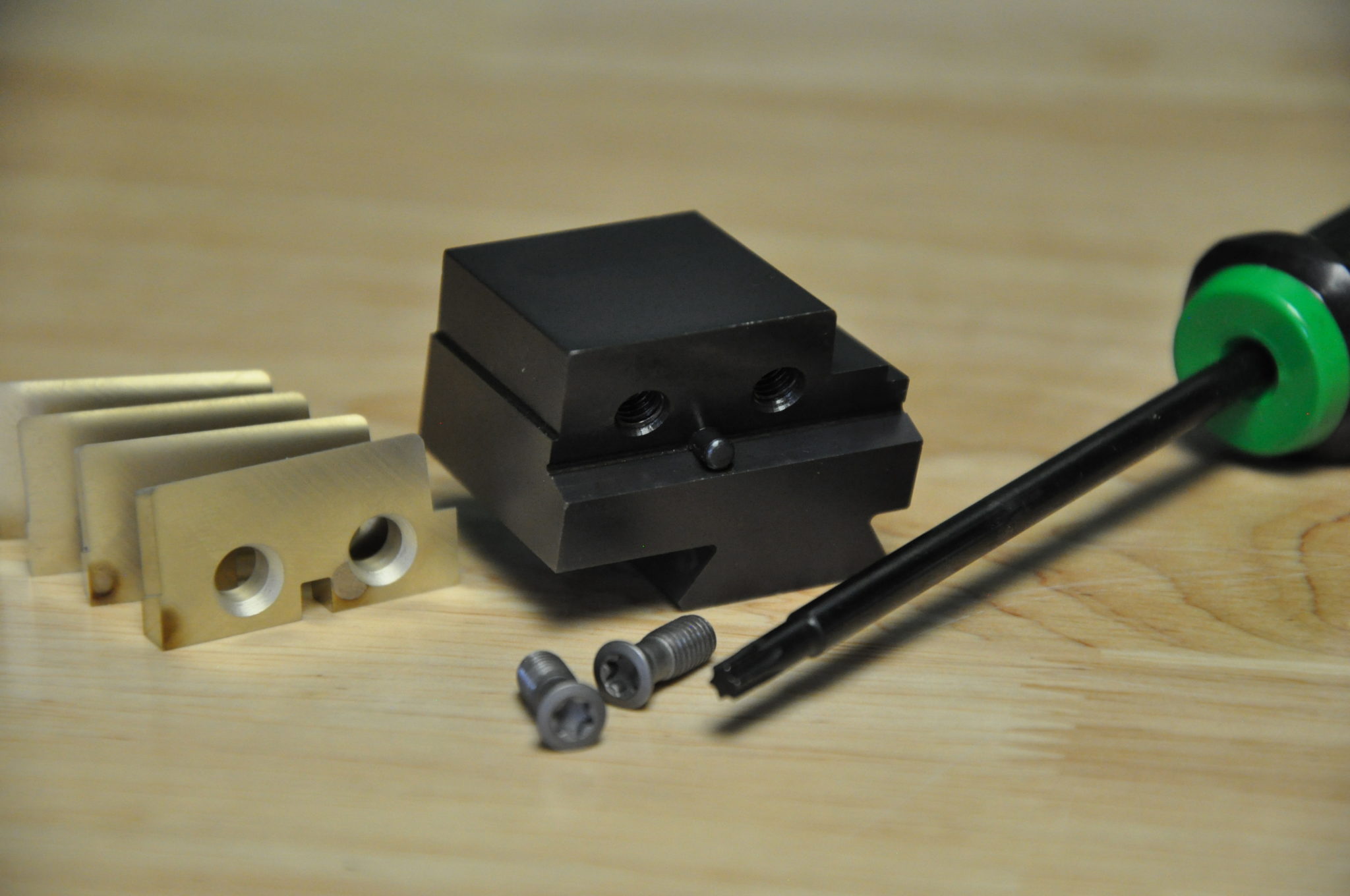 Indexable Form InsertHolder 00 E&P Form Tool Company